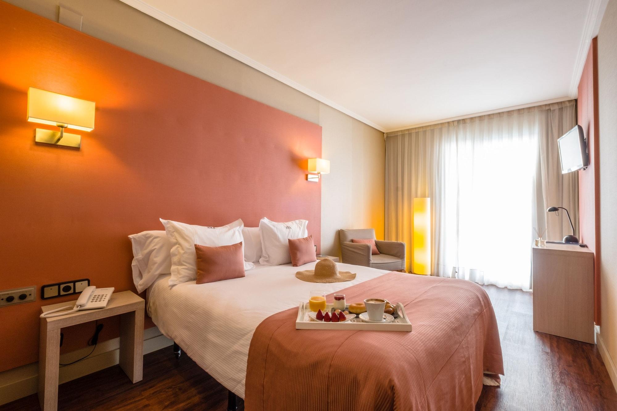 Num Hotel 萨洛 外观 照片