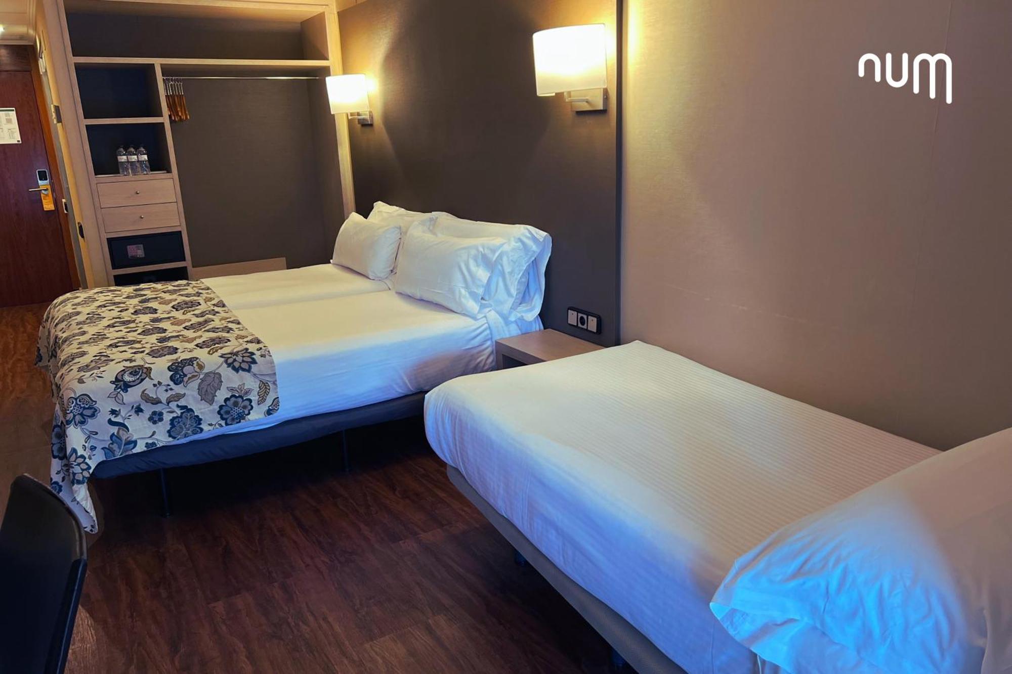 Num Hotel 萨洛 外观 照片