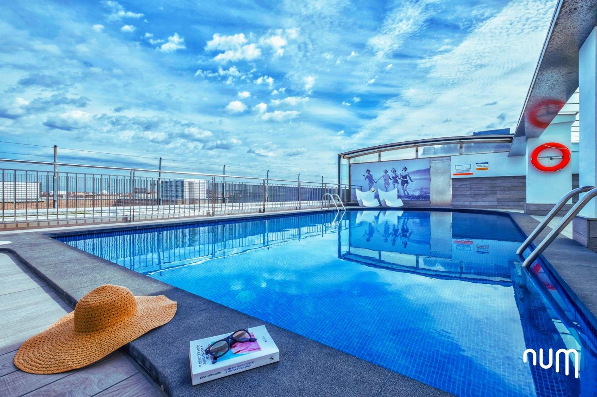Num Hotel 萨洛 外观 照片
