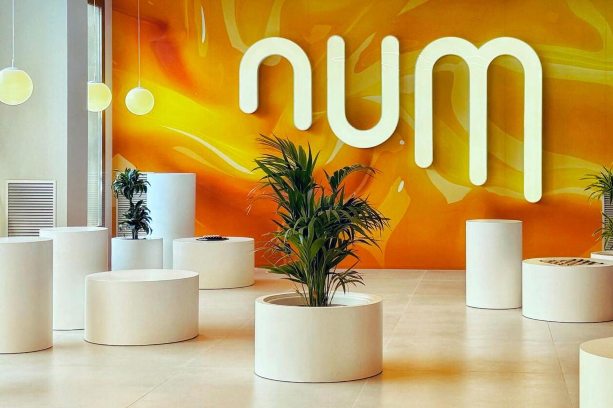 Num Hotel 萨洛 外观 照片