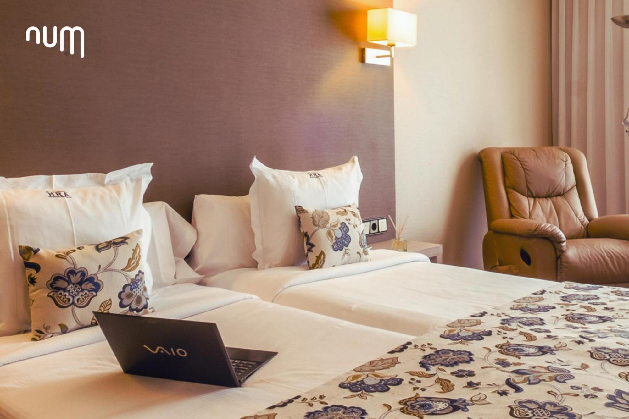 Num Hotel 萨洛 外观 照片