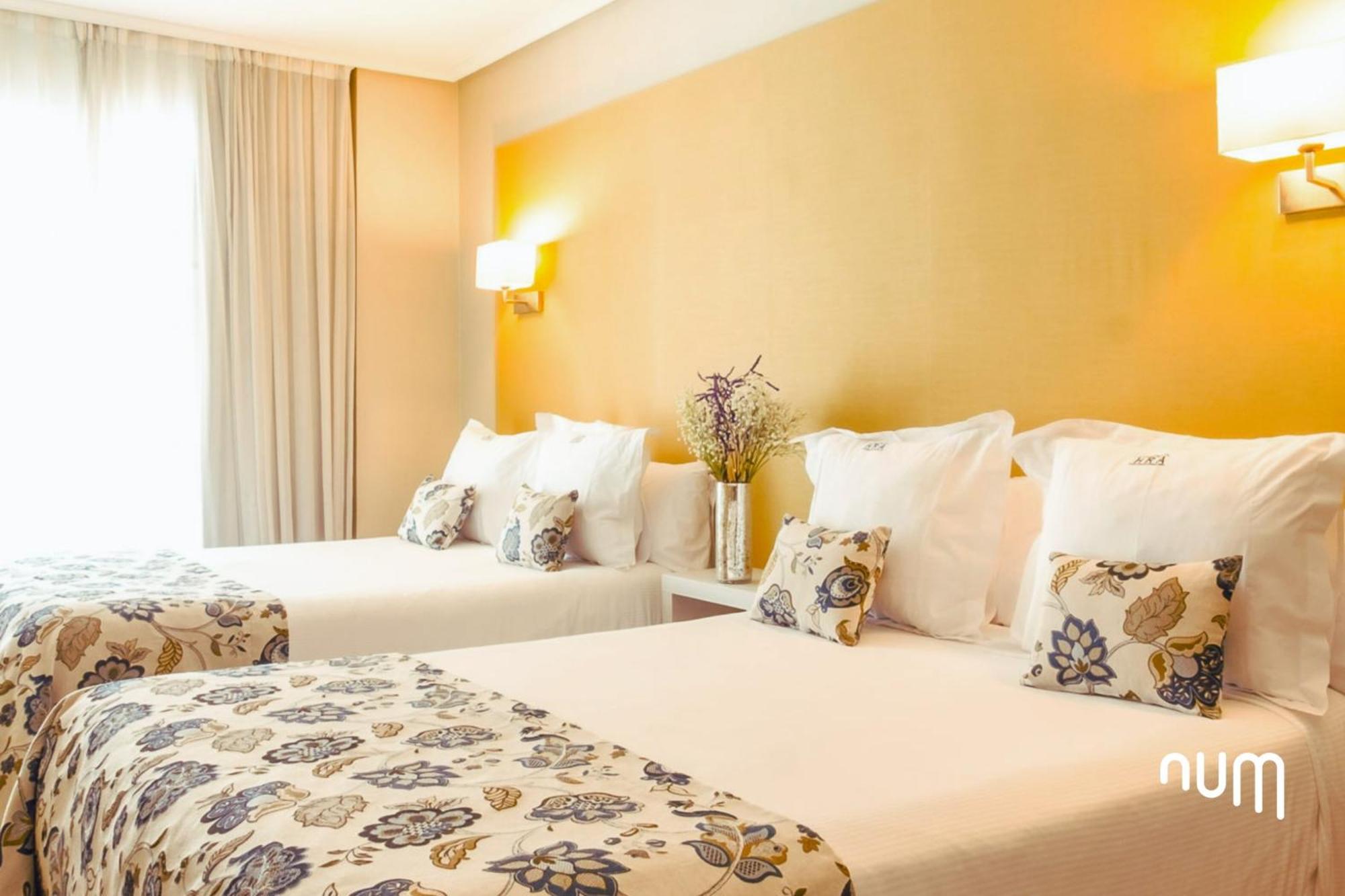 Num Hotel 萨洛 外观 照片