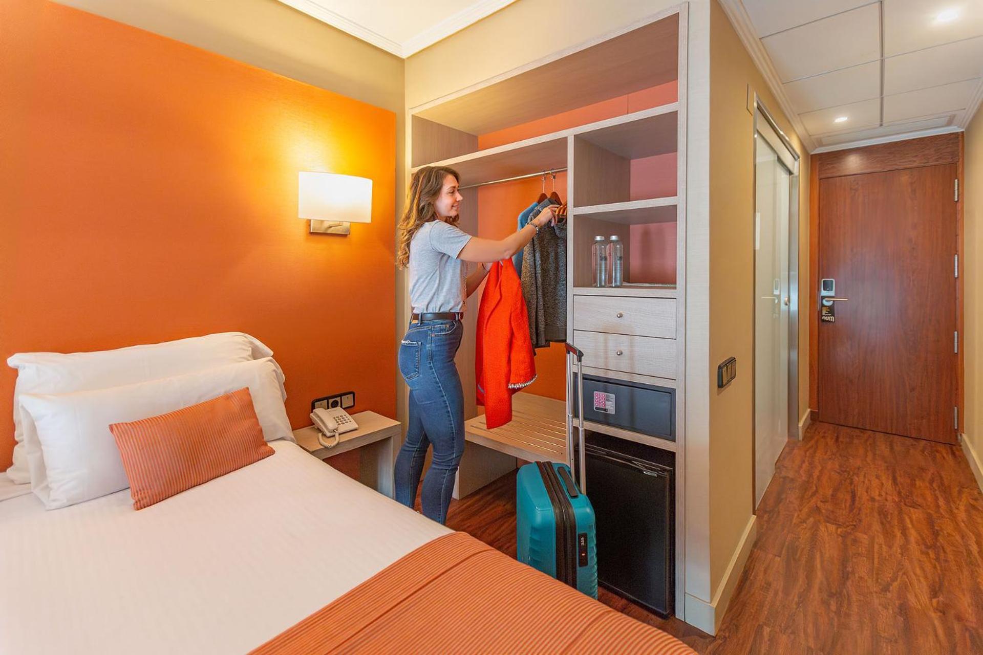 Num Hotel 萨洛 外观 照片